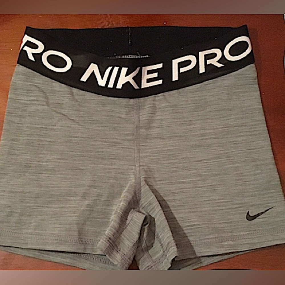 Women’s Nike Pro 3” Shorts -NOT taking offers